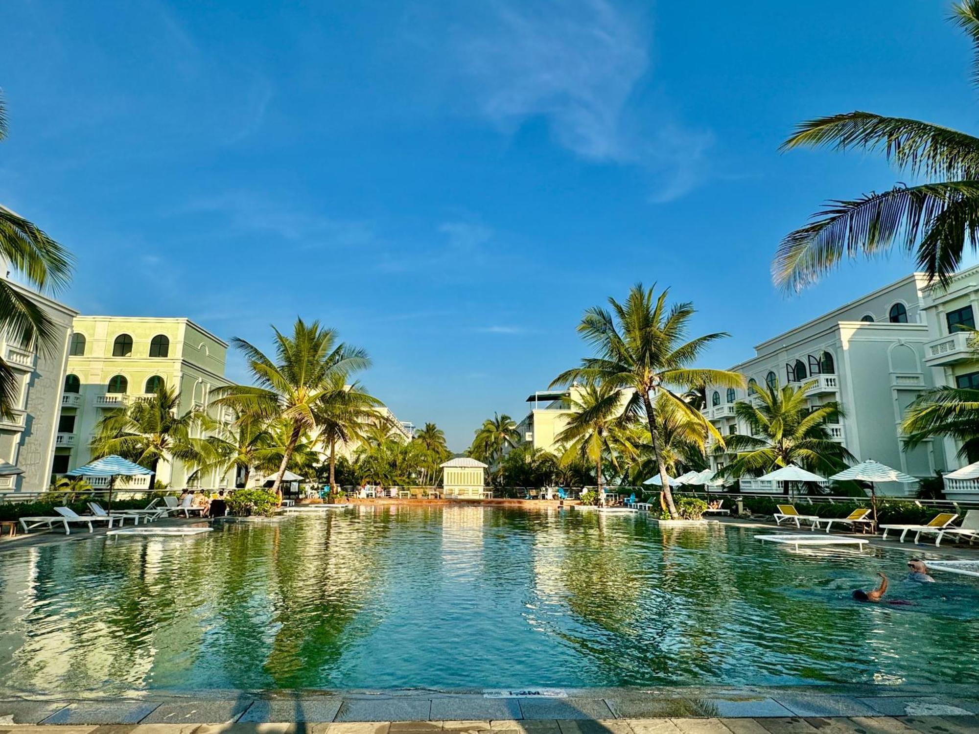 Chloe Marina Phu Quoc Lägenhet Exteriör bild